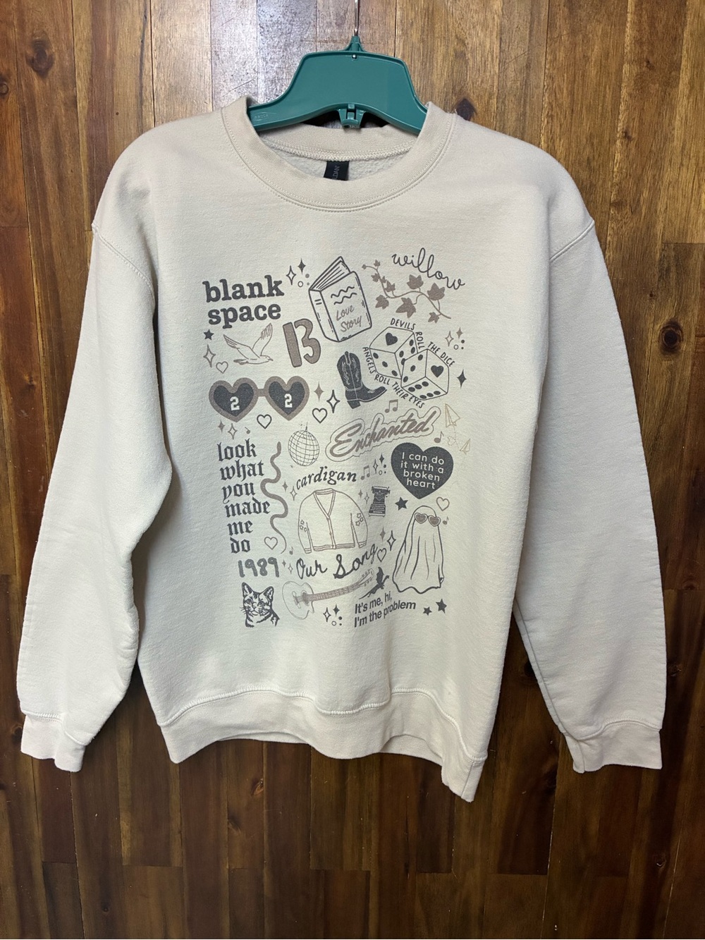 Taylor Swift Graphic Crewneck Sweatshirt - Light Cream with Neutral Print (S)